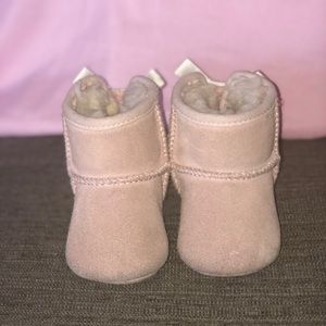 Size 0/1 Jessie Bow Uggs